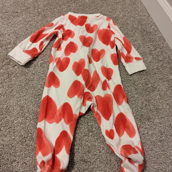 3 For $12 Carter's Heart PJ Onesie - Picture 4 of 5